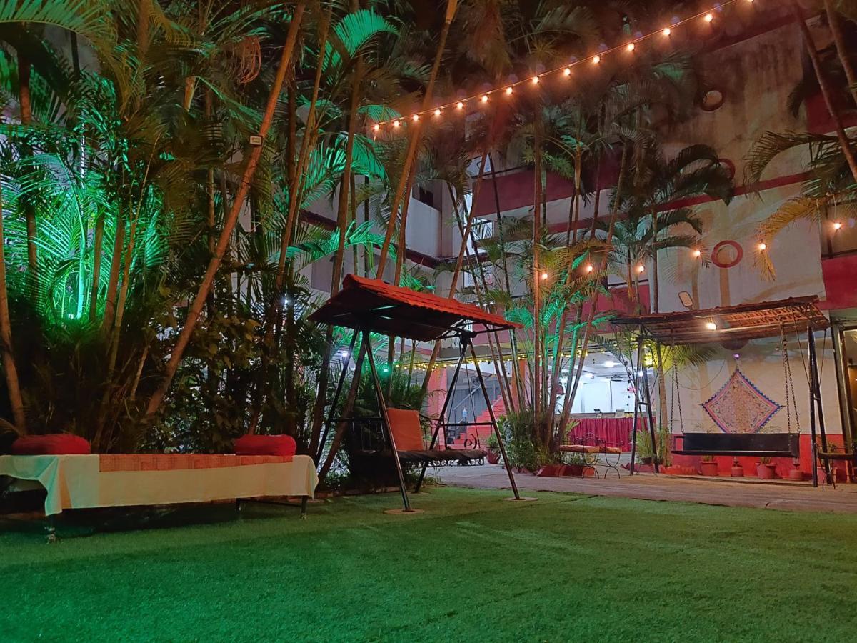 Girivihar Holiday Club - Pure Veg Lonavala Kültér fotó